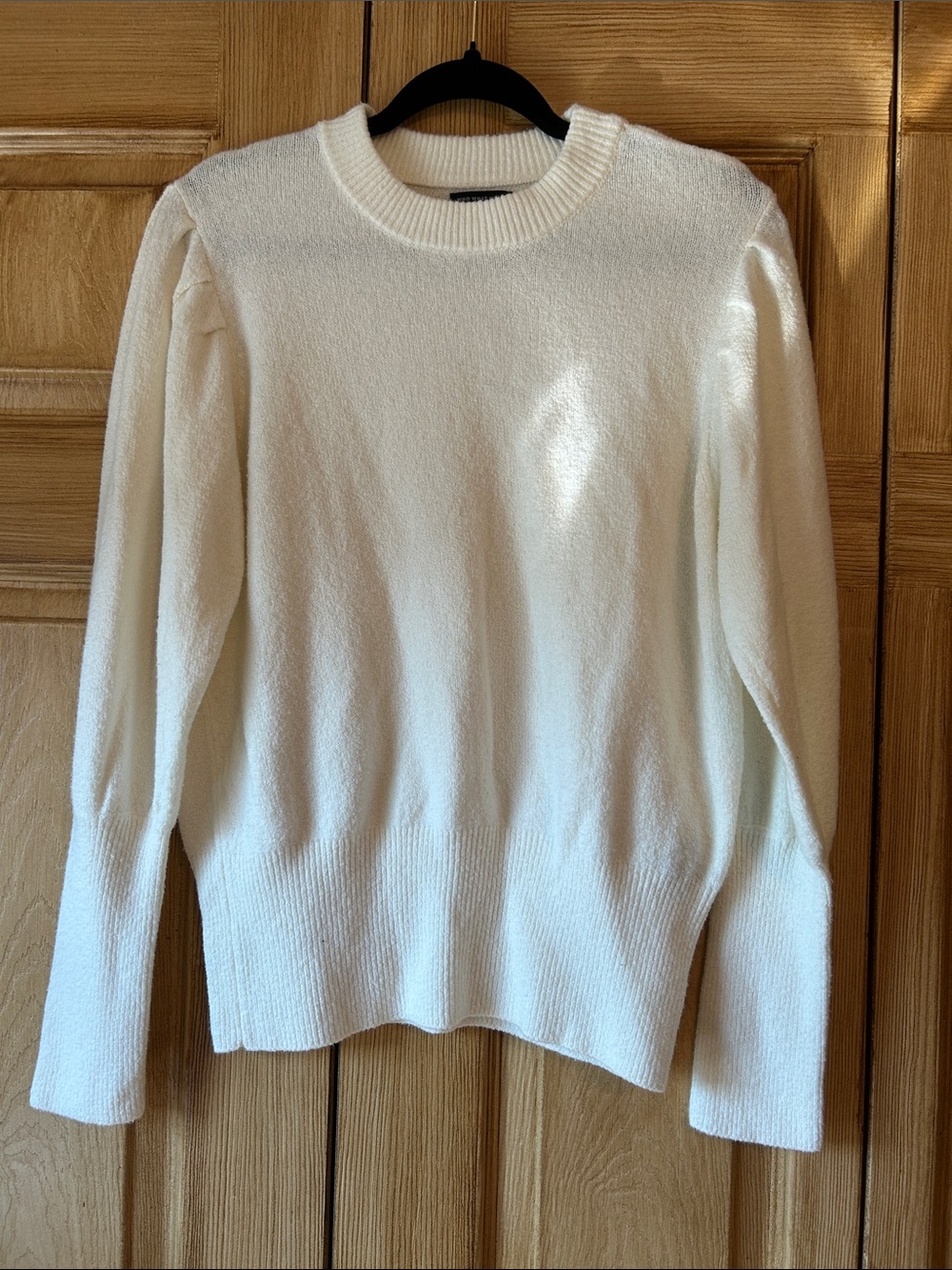 Who What Wear Classic Cream Crewneck Sweater - Women